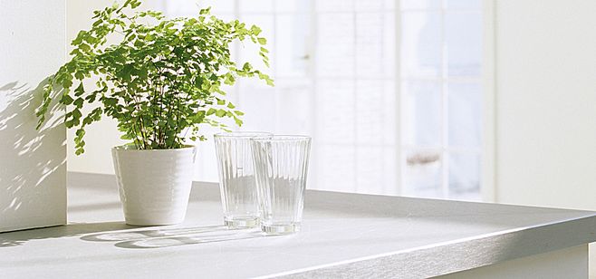 亞材靜音門窗，對(duì)的生活，對(duì)的聲音