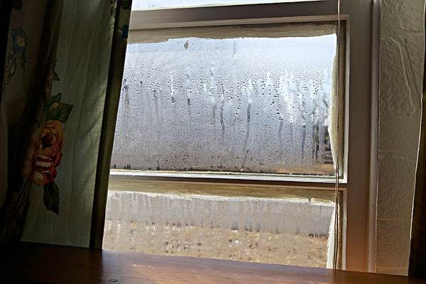 春季下雨要不要洗門窗？要，還必須保養(yǎng)！